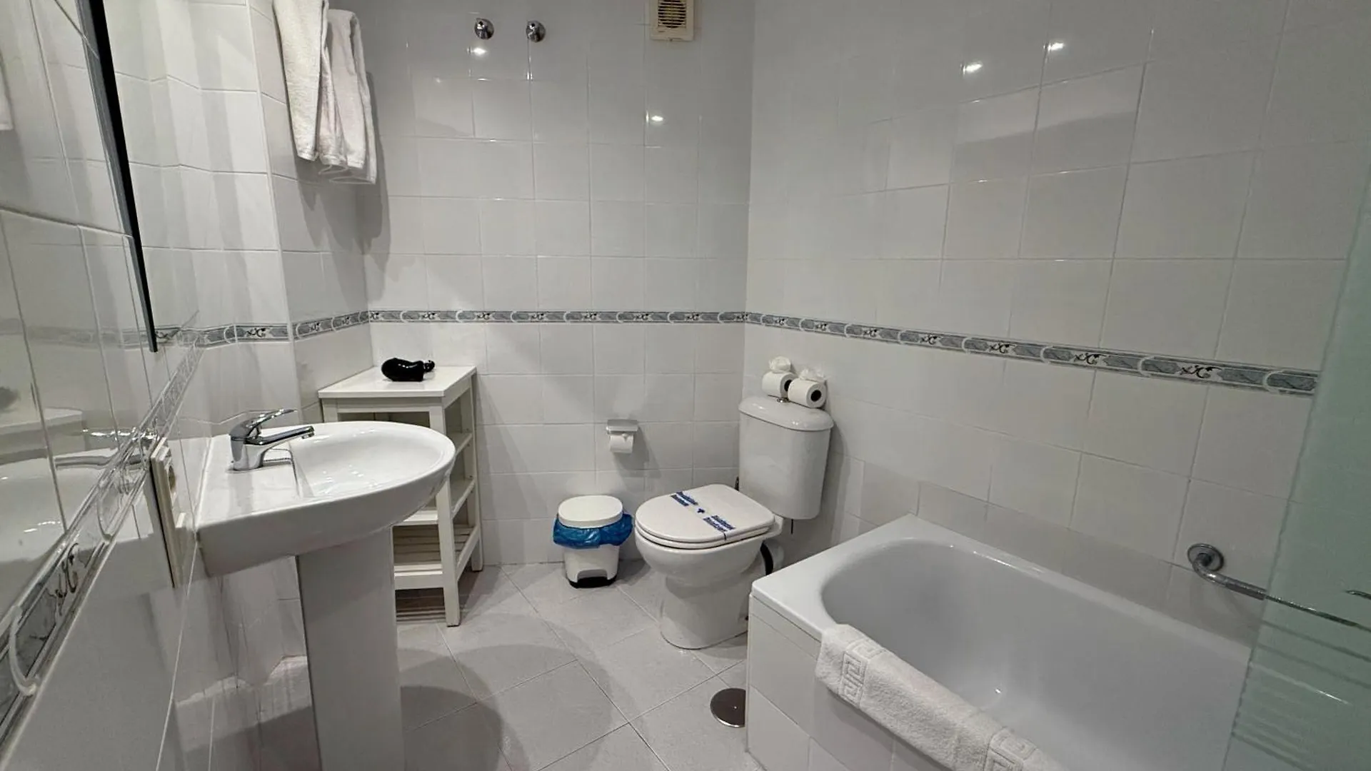 Kingfisher Apartments Benal Beach Spain