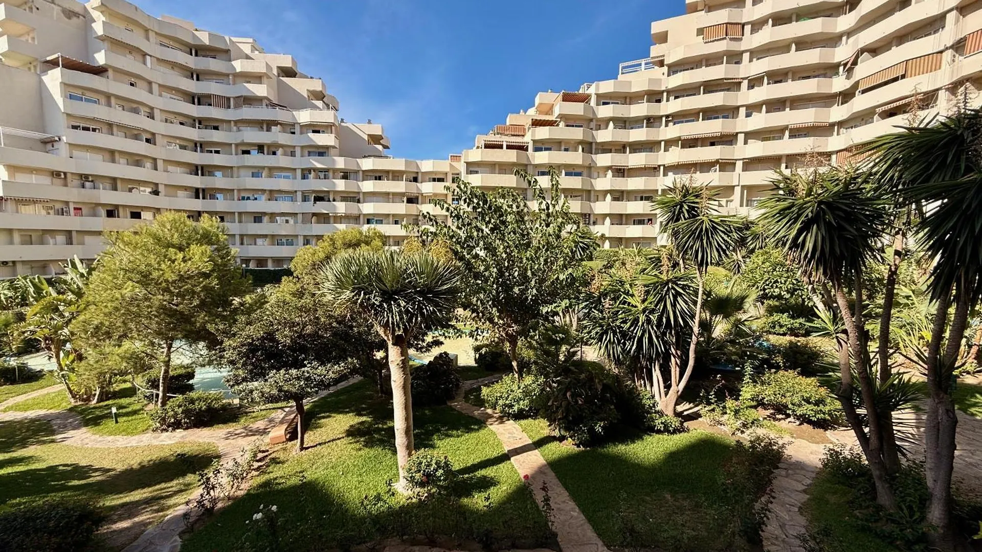Kingfisher Apartments Benal Beach 贝纳尔马德纳 西班牙