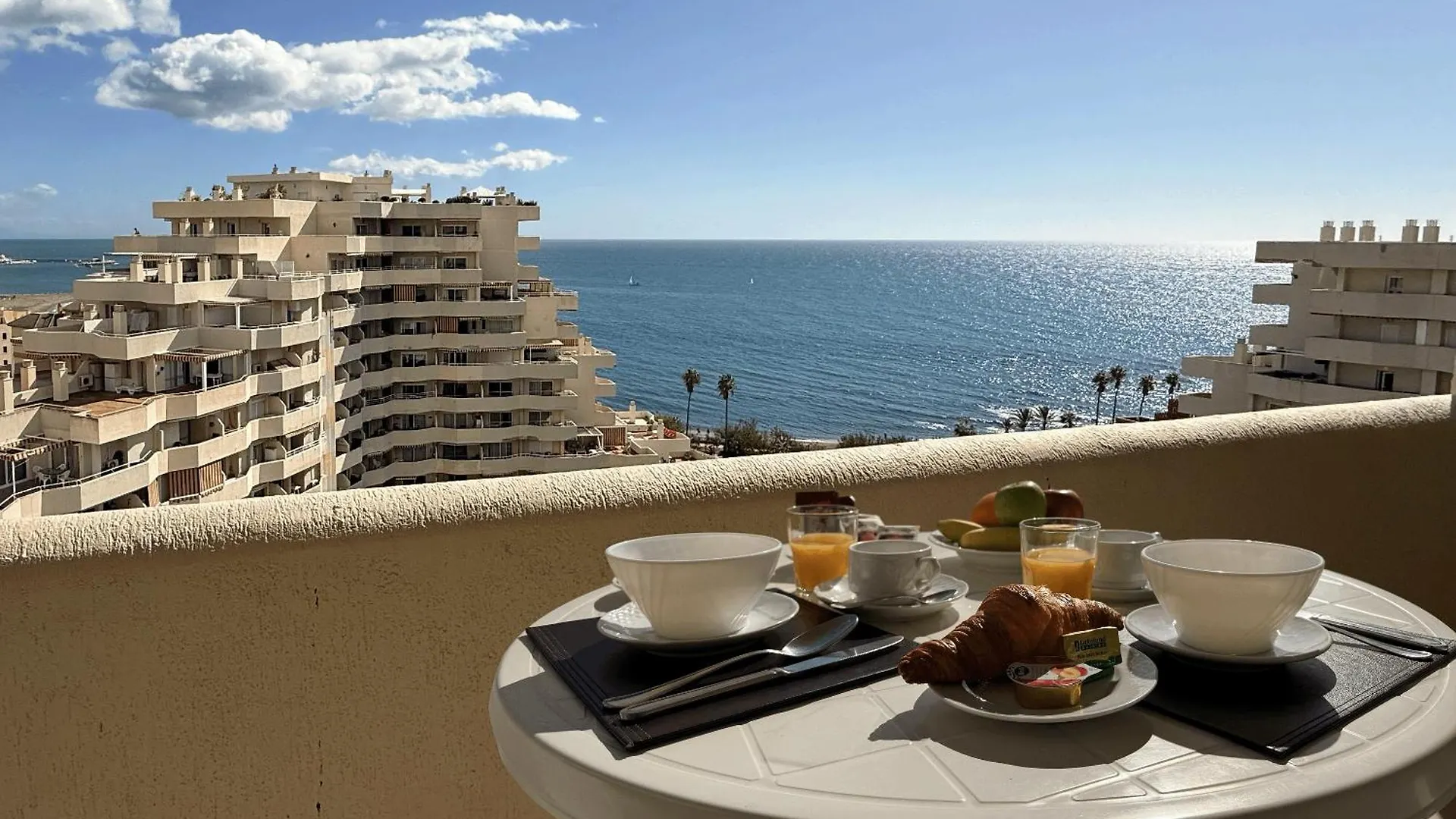 Kingfisher Apartments Benal Beach 贝纳尔马德纳